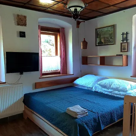 Chaloupka U Lesa * Borotín